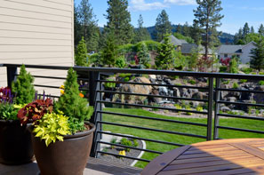 Entertain your townhome guests on the 2nd floor terrace overlooking the central garden pond.